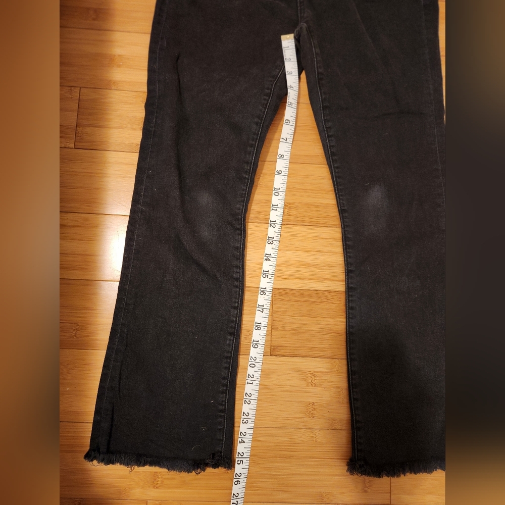 LOFT Black High-Rise Wide-Leg Button-Fly Jeans with Raw Hem, Size 6/28 - Picture 9 of 10